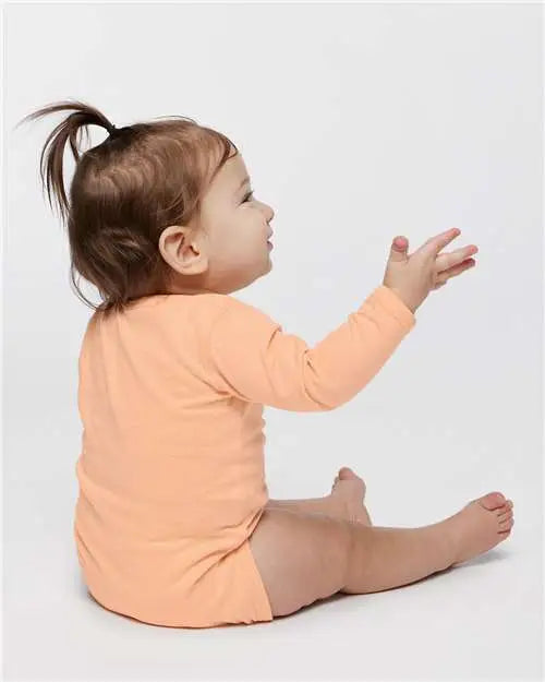 Rabbit Skins 4421l Infant Fine Jersey Long Sleeve Bodysuit - 4421 - Peachy
