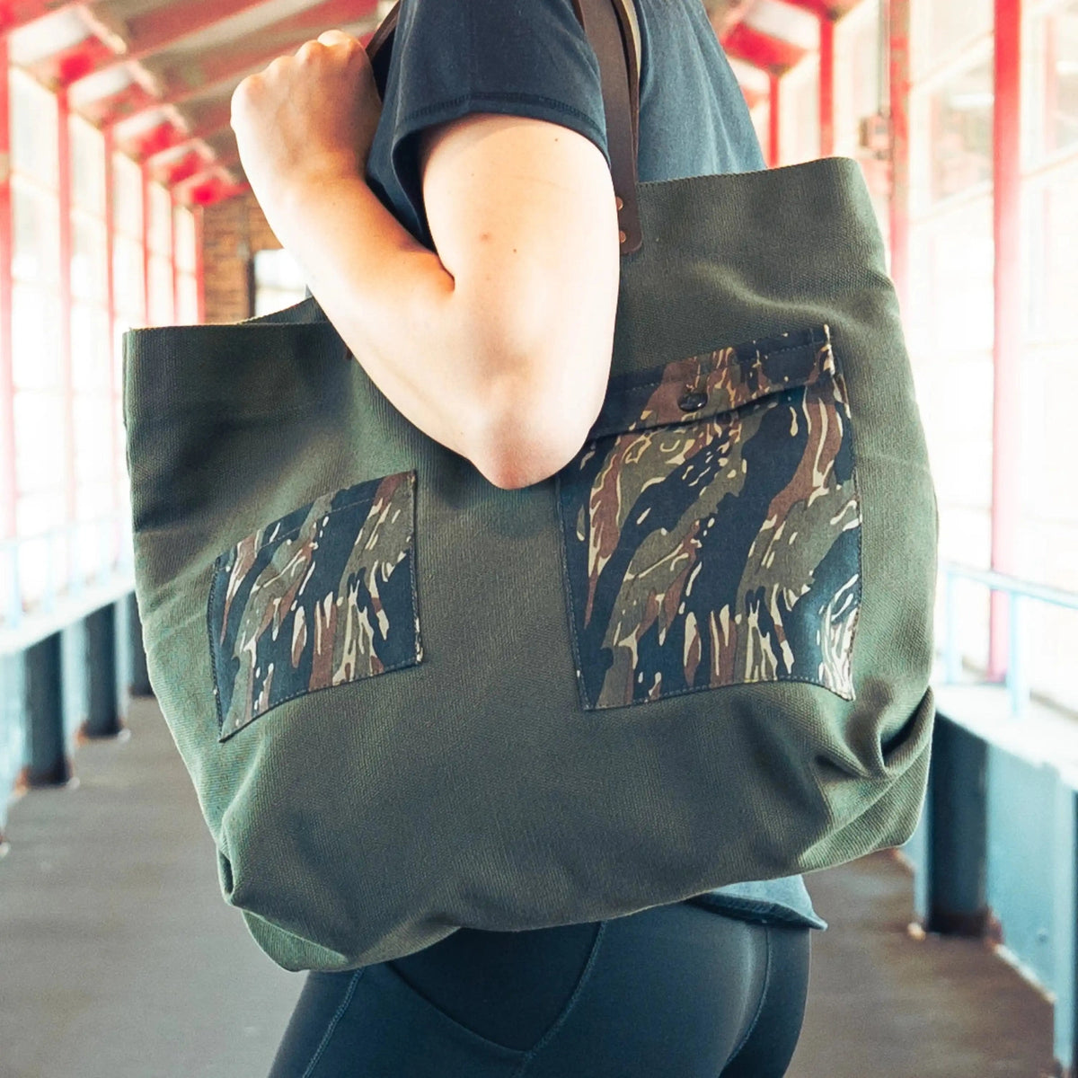 Rothco Camo Canvas Tote Bag Green / Tiger Stripe