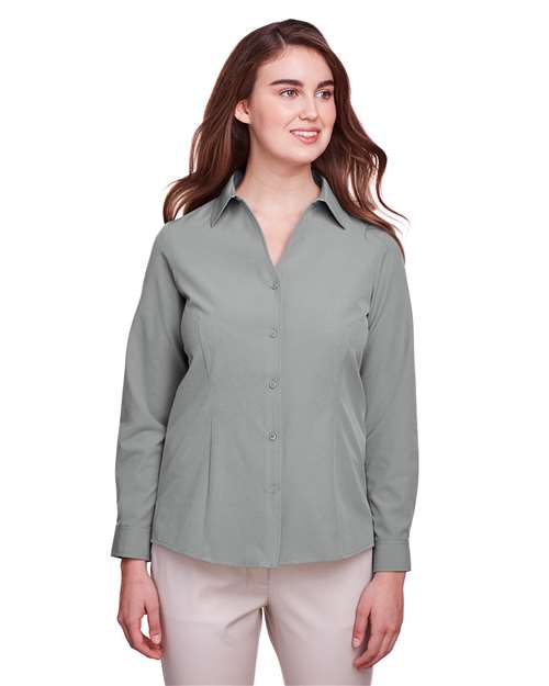 Silver Women&#39;s Bradley Performance Woven Shirt - UC500W