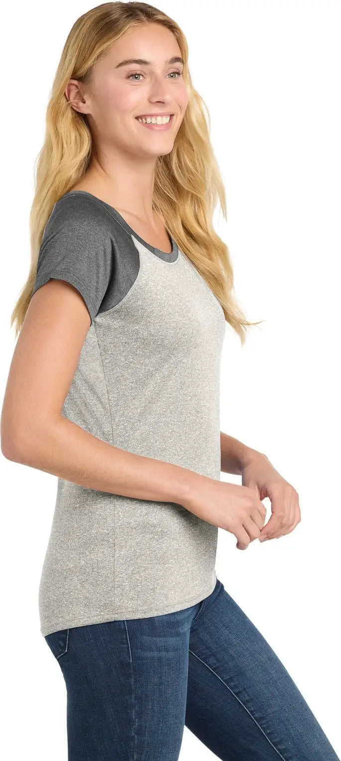 Sport-tek Lst362 Women’s Heather-on-heather Contender Scoop Neck Tee - Vintage Heather Graphite
