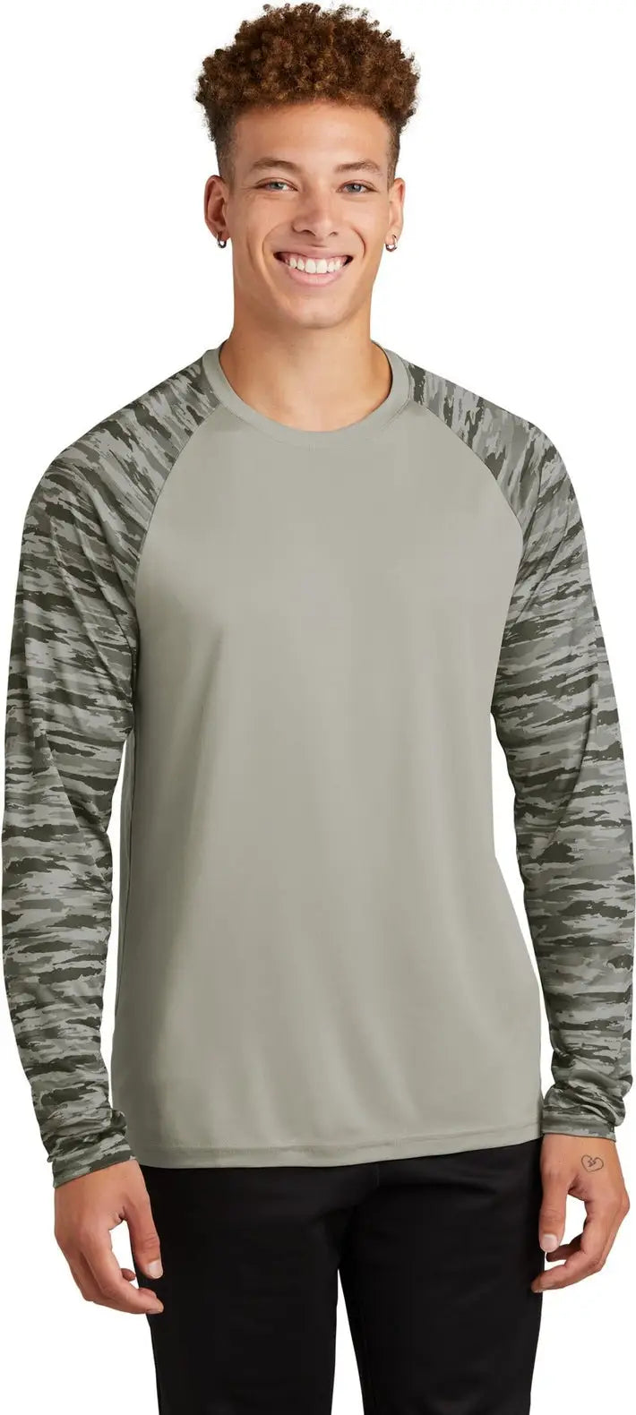 Sport-tek St376ls Drift Camo Colorblock Long Sleeve Tee - Silver - Adult Xs