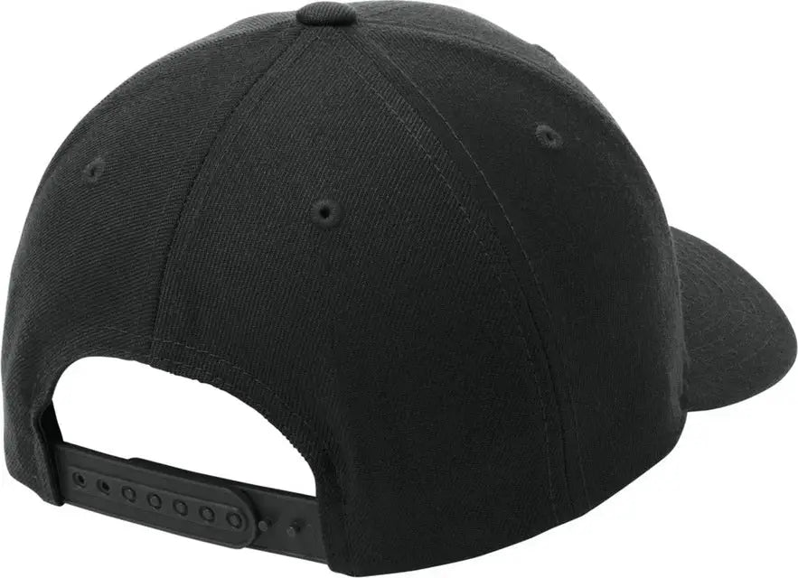 Sport-tek Stc43 Yp Classics Curve Bill Snapback Cap - Black - one Size Fits Most