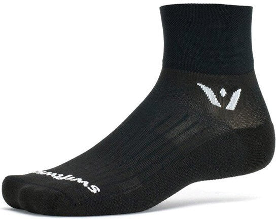 Swiftwick Aspire Quarter Crew - Black