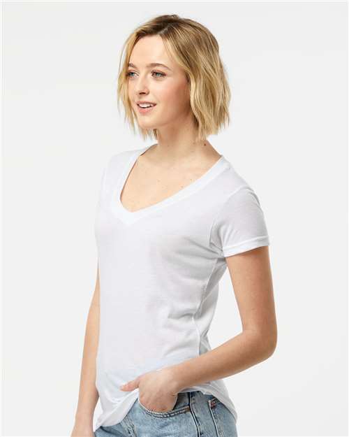 White Women&#39;s Poly-Rich V-Neck T-Shirt - 244