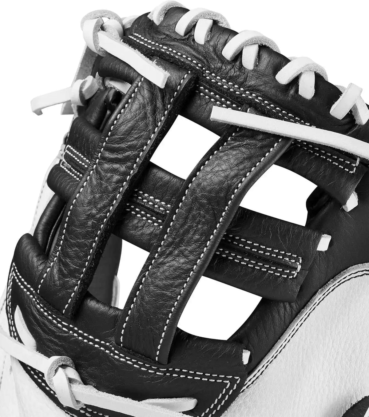 Wilson 2024 A700 33.00’’ Fastpitch Catcher’s Mitt - Black White - Right Throw