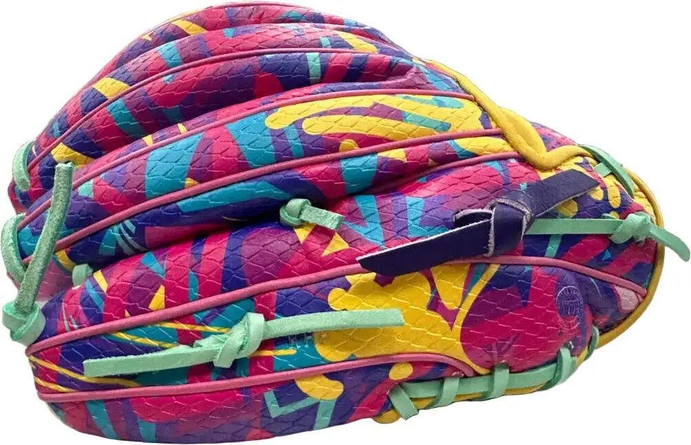Wilson A2000 1786 11.50’’ Infield Glove Jan 2026 Gotm Wbw104643115 - Grafiti - Muli-colored / Right Throw