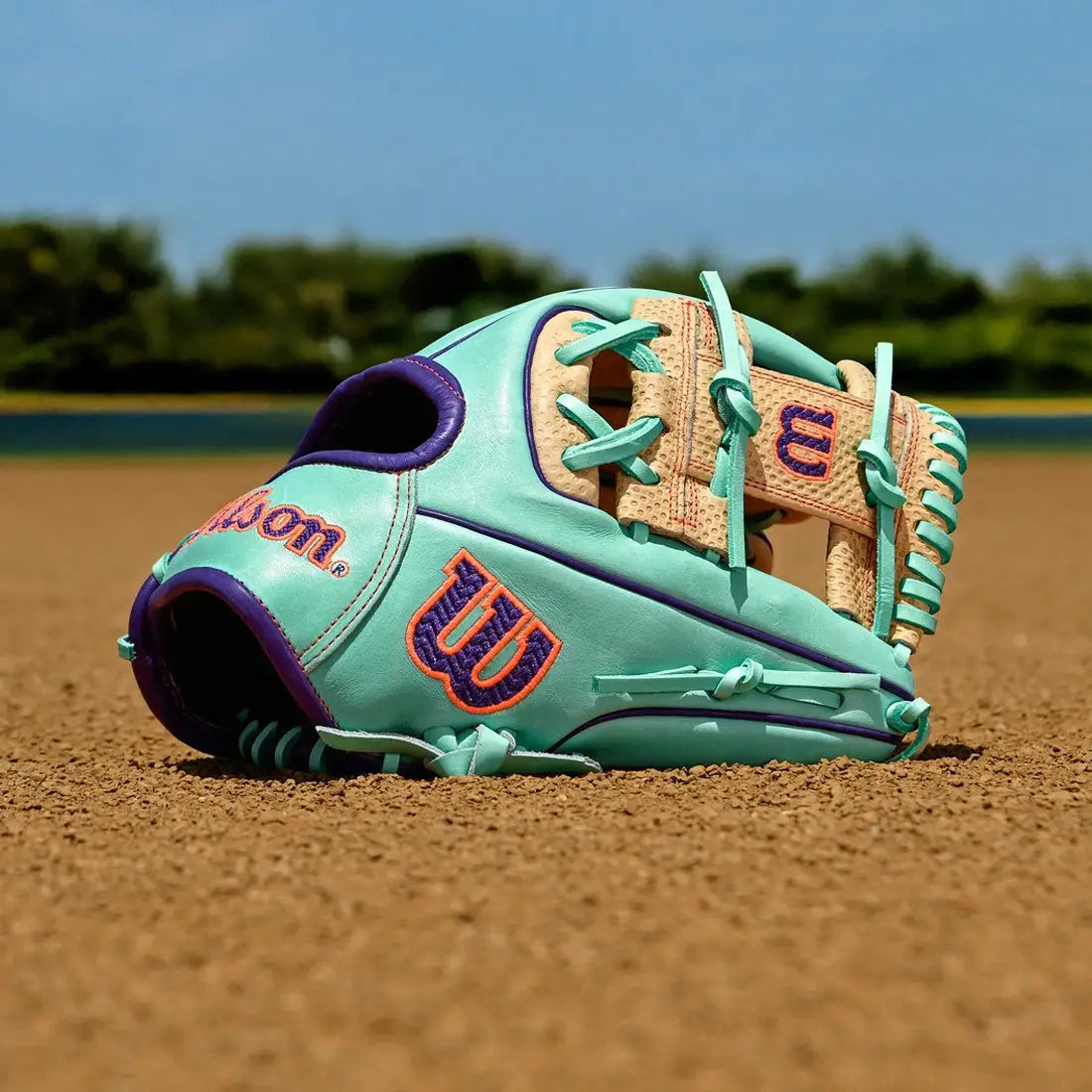 Wilson A2000 1786 Spin Control 11.50’’ Winter Collection Infield Glove Wbw103937115 - Seafoam Blonde Purple - Mint Cork