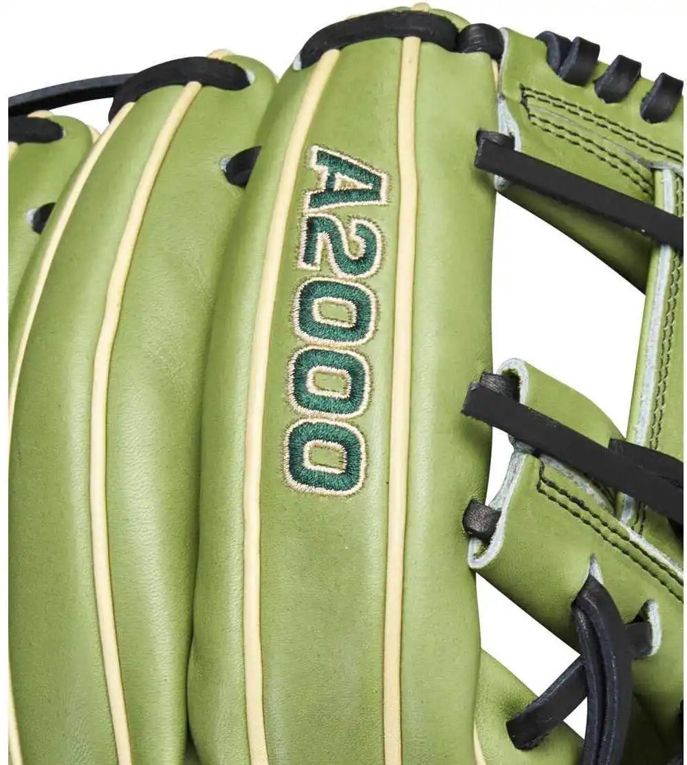 Wilson A2000 1975 11.75’’ Infield Glove Military Honor Nov 2023 Gotm Wbw1016901175 - Olive - Blonde / Right Throw