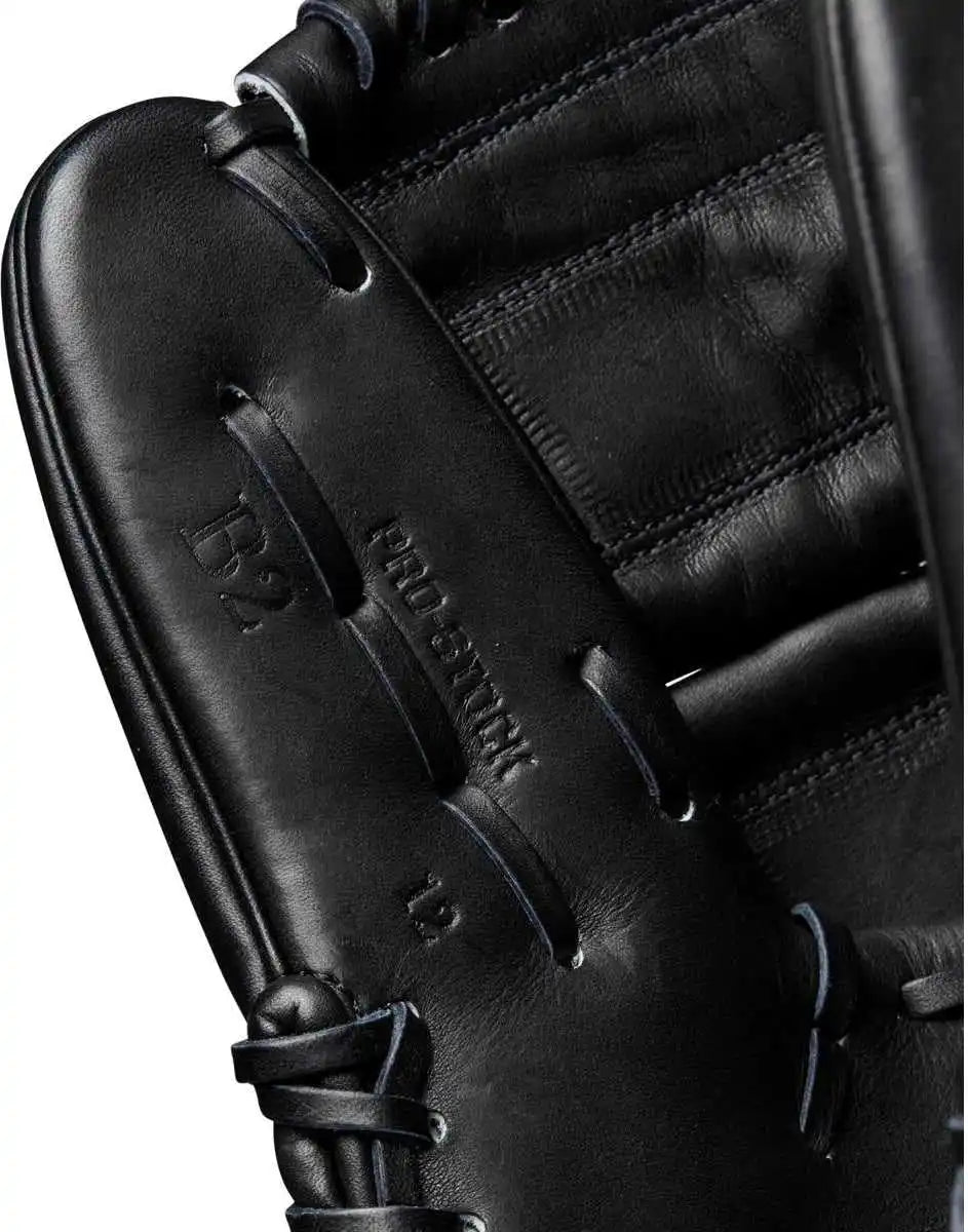 Wilson A2000 B2 12.00’’ Glove Day Series Pitcher’s Wbw10208012 - Black - Right Throw