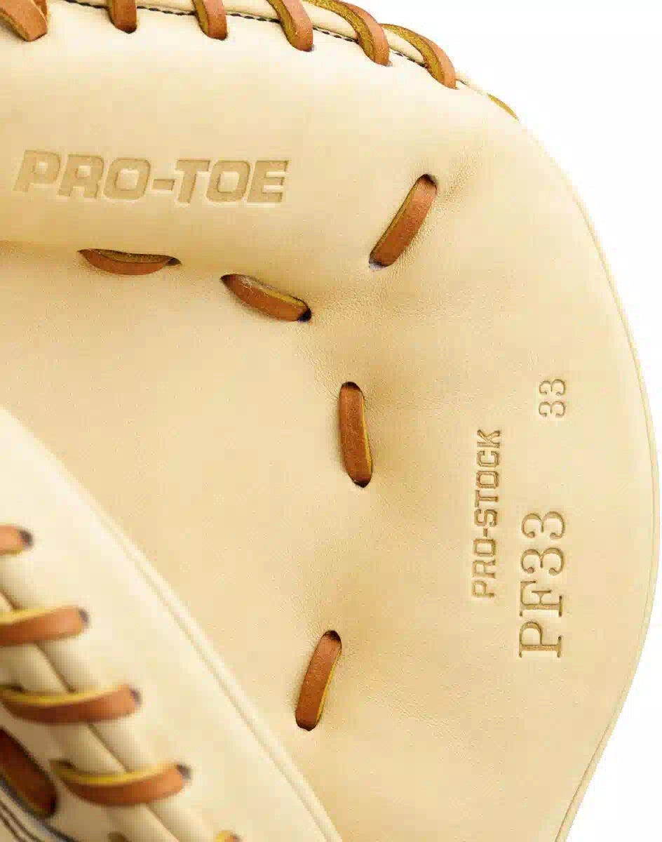 Wilson A2000 Classics Series Pf33 33.00’’ Baseball Catcher’s Mitt Wbw104127 - Blonde Saddle - Right Throw