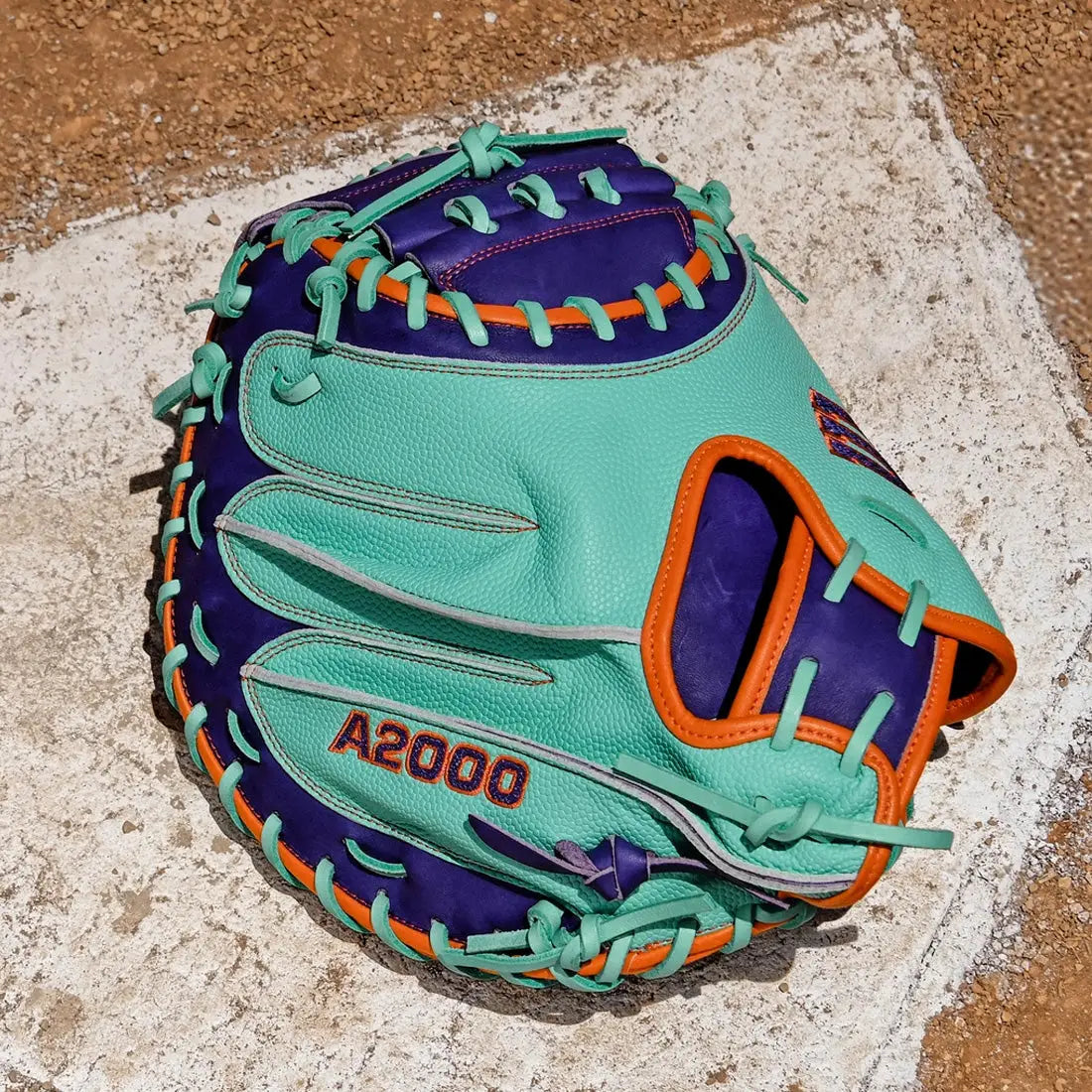 Wilson A2000 Cm33ss 33.00’’ Winter Collection Catcher’s Mitt Wbw10394233 - Seafoam Purple Orange - Mint / Right Throw