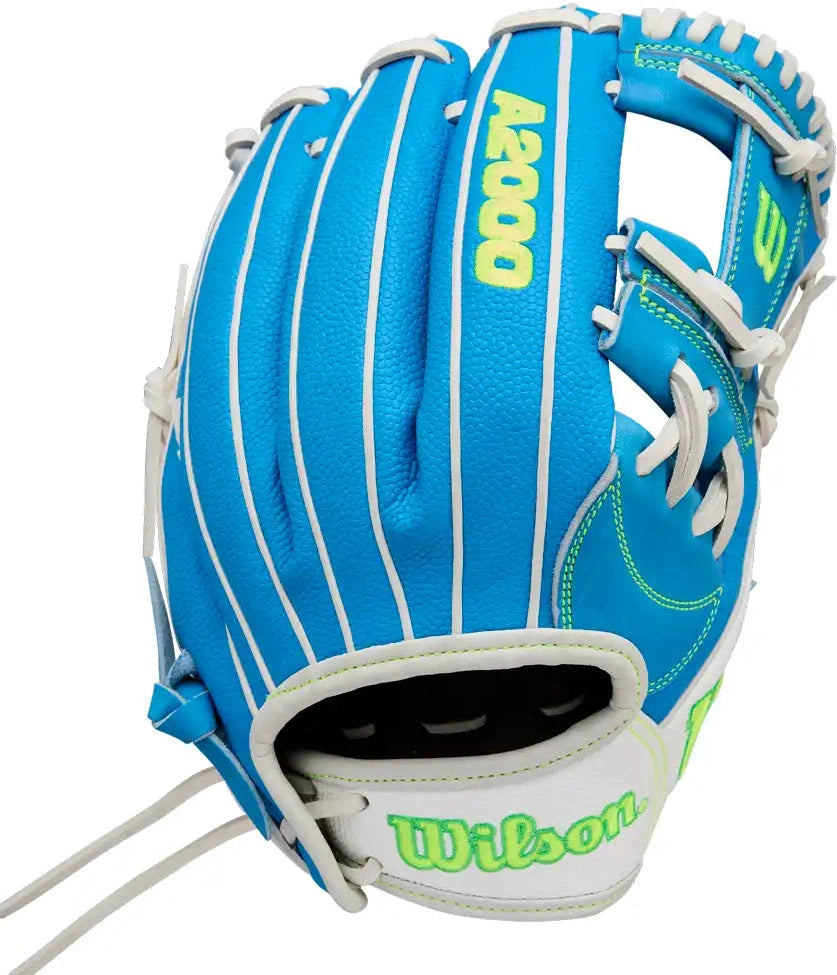 Wilson A2000 Fall 2025 H12ss 12.00’’ Fastpitch Glove Wbw10348612 - Sky Blue White - Light / Right Throw