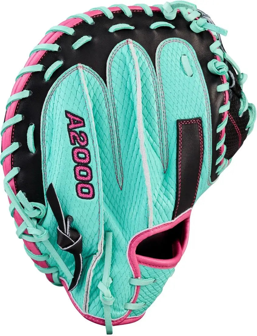Wilson A2000 Spring Series M23ss 33.50” Catcher’s Mitt Wbw104142335 - Black Seafoam Pink - Mint / Right Throw