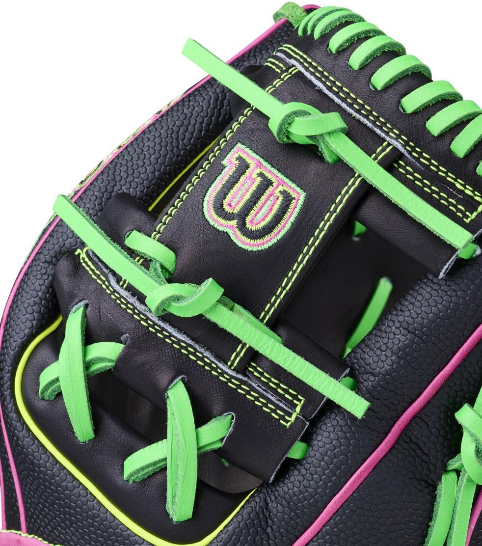 Wilson A2000 Summer 2026 1975ss Infield Glove 11.75’’ Wbw1045961175 - Black Flamingo Optic - Right Throw