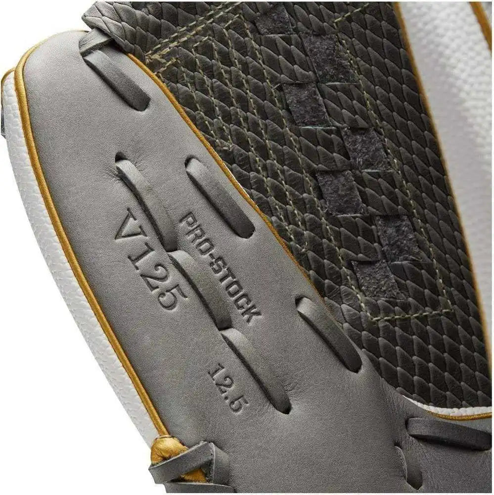 Wilson A2000 V125ss 12.50’’ Outfield Fastpitch Glove - Black Gray - Right Throw