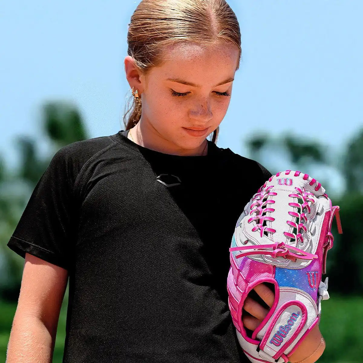 Wilson A440 Flash 12.00’’ Youth Fastpitch Utility Glove Wbw103987 - White Flamingo - Pink / Right Throw