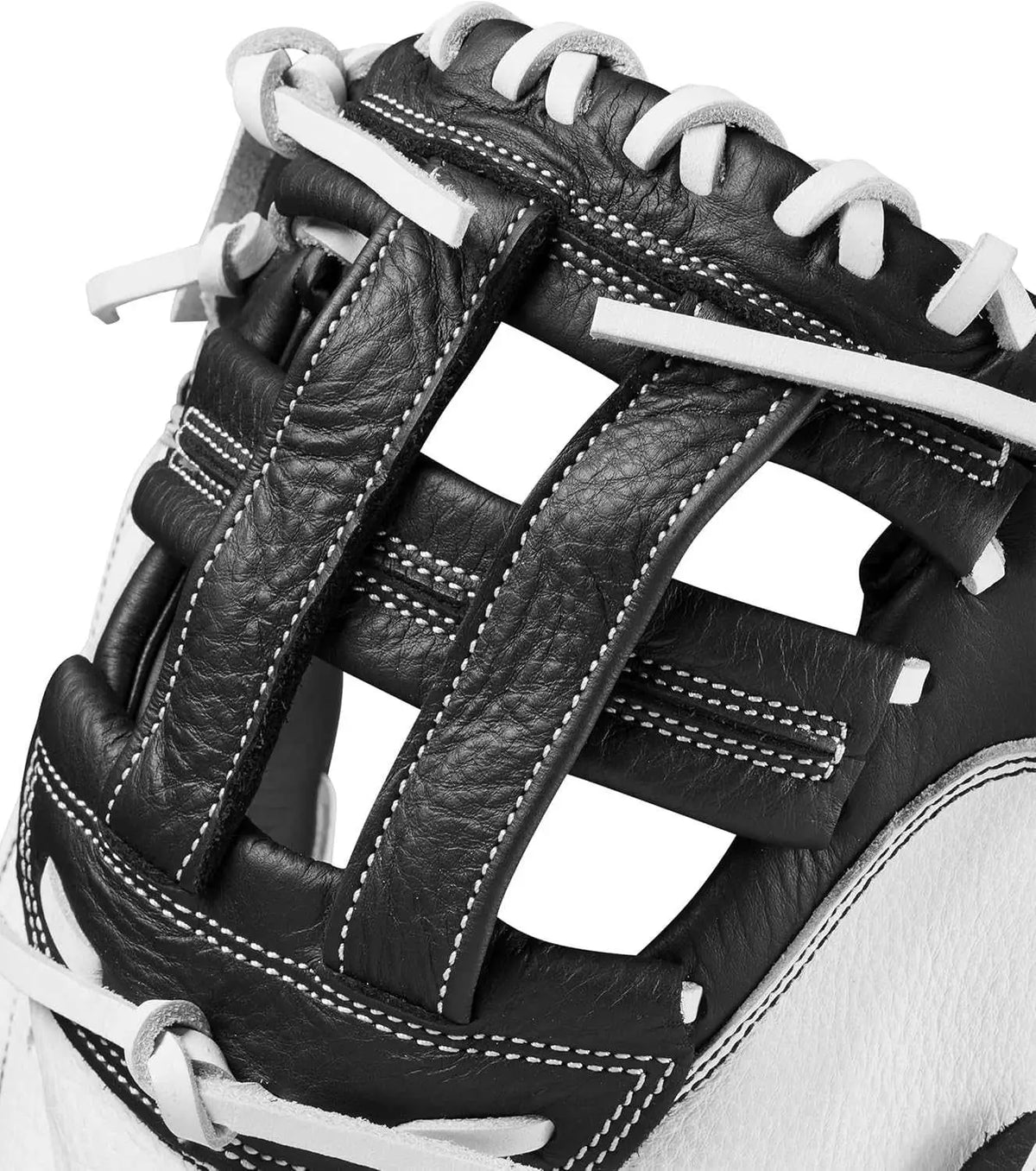 Wilson A700 33.00’’ Fastpitch Catcher’s Mitt - Black White - Right Throw