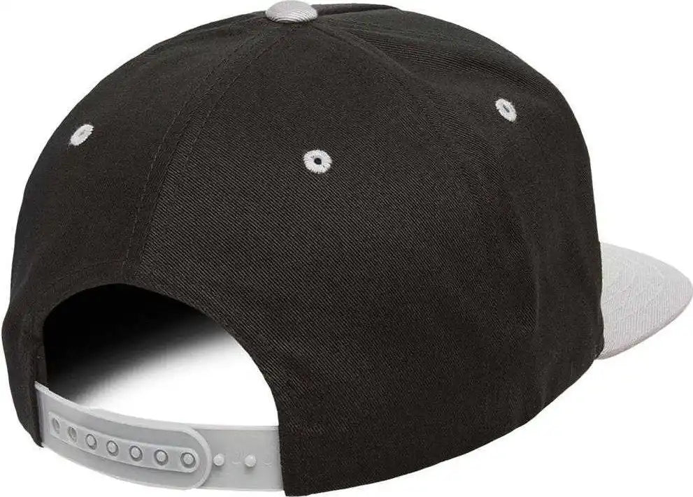 Yupoong 6007t Classics 5 Panel Cotton Twill Snapback Cap 2 Tone Black Silver Light Gray / 6 5/8’’ 7